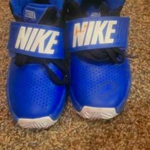 Kids nikes